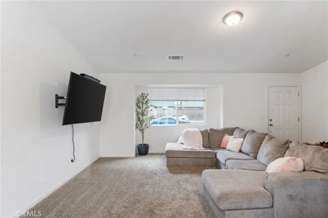 7418 W Meadowlark Court, Winton, CA 95388