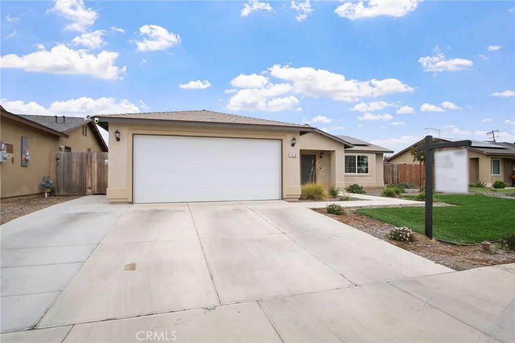 7418 W Meadowlark Court, Winton, CA 95388