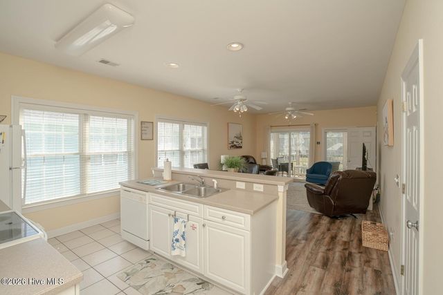 140 Avian Drive Apt 3713, Sunset Beach, NC 28468