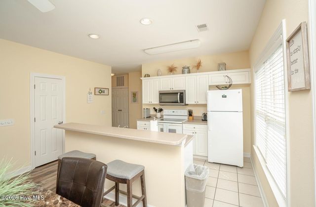 140 Avian Drive Apt 3713, Sunset Beach, NC 28468