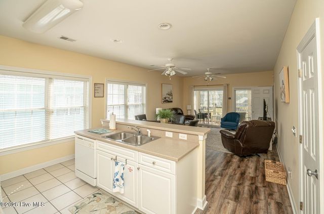 140 Avian Drive Apt 3713, Sunset Beach, NC 28468