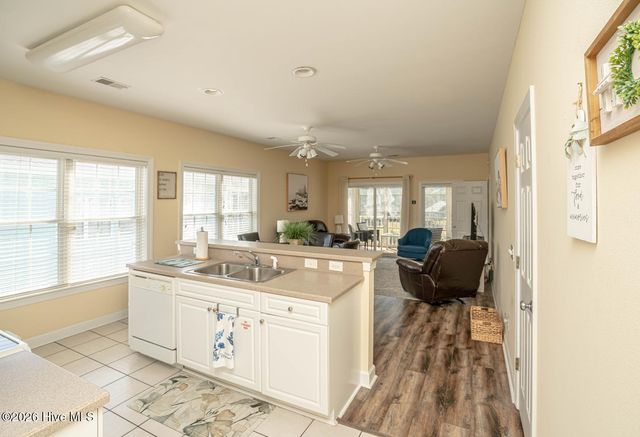 140 Avian Drive Apt 3713, Sunset Beach, NC 28468