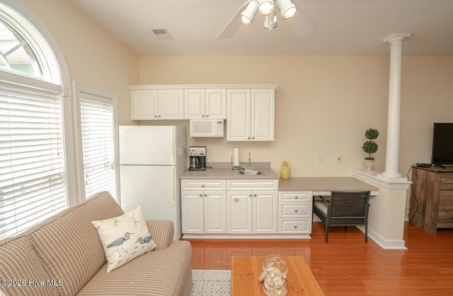 140 Avian Drive Apt 3713, Sunset Beach, NC 28468