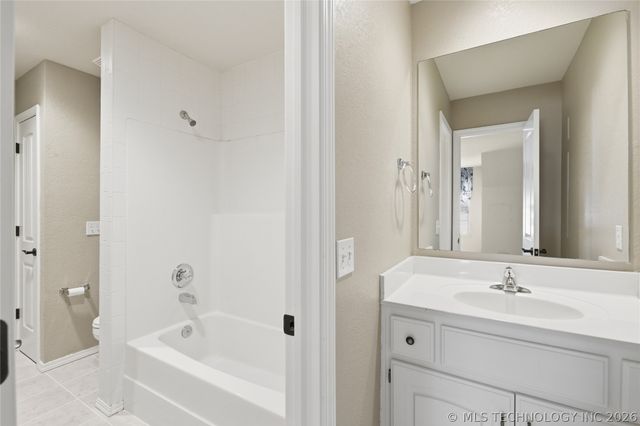3920 S Sequoia Avenue, Broken Arrow, OK 74011