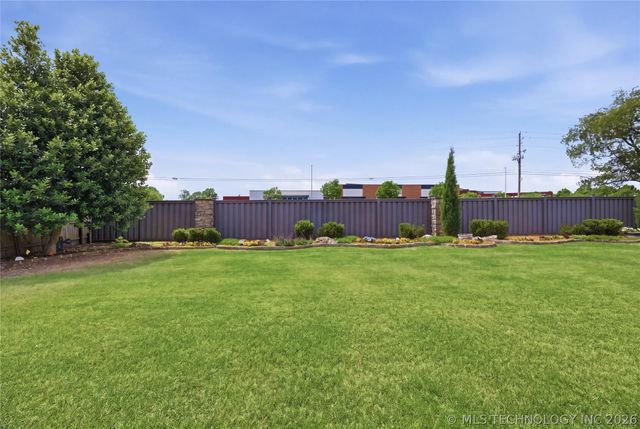 3920 S Sequoia Avenue, Broken Arrow, OK 74011