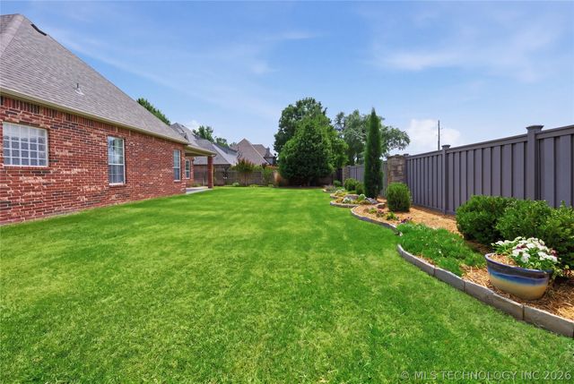 3920 S Sequoia Avenue, Broken Arrow, OK 74011