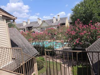 2425 Holly Hall Street B36, Houston, TX 77054