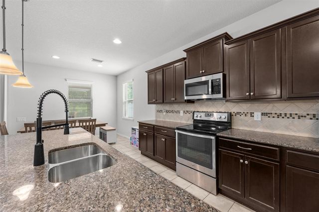 2212 LANDSIDE DRIVE, Valrico, FL 33594