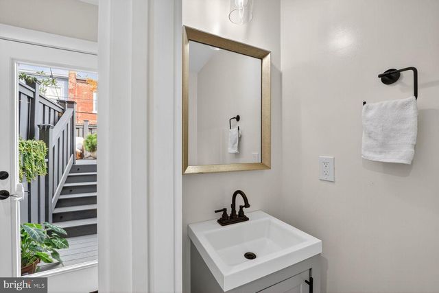 146 U ST NE, Washington, DC 20002