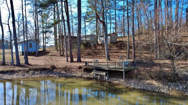 7112 E Blacks Bluff Road, Cave Spring, GA 30124