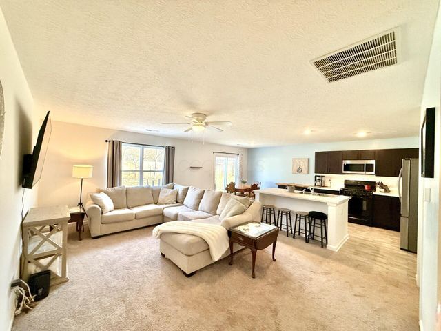 543 Wingate Place N, Mount Sterling, OH 43143