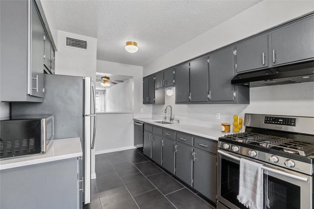 2425 Ashdale DR 92, Austin, TX 78757