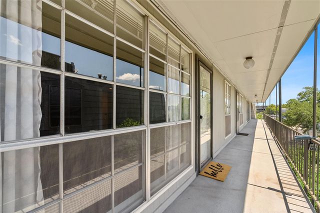 2425 Ashdale DR 92, Austin, TX 78757