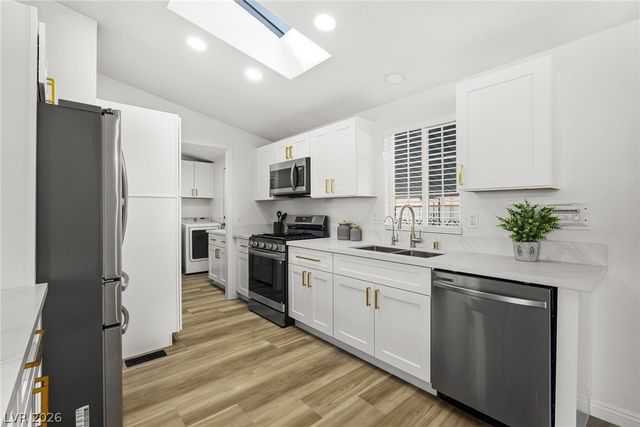 3415 Jewel Cave Drive, Las Vegas, NV 89122