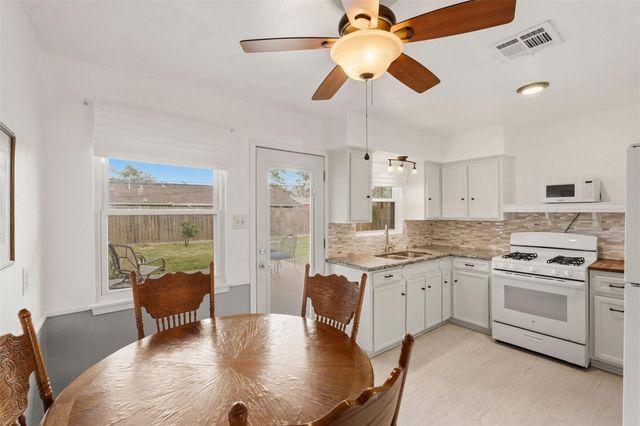 9522 Hammerly Boulevard, Houston, TX 77080