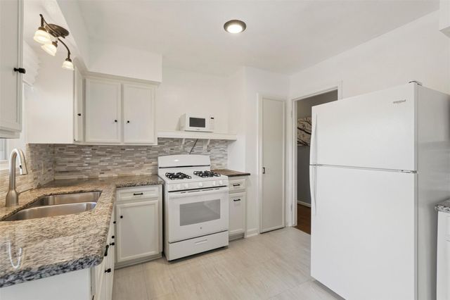 9522 Hammerly Boulevard, Houston, TX 77080