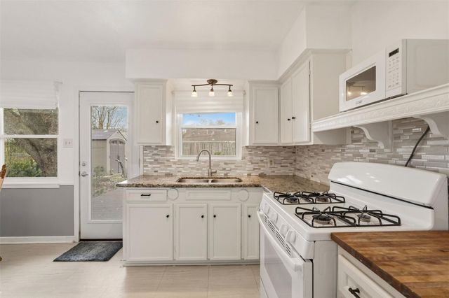 9522 Hammerly Boulevard, Houston, TX 77080