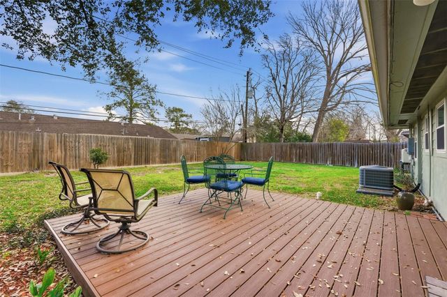 9522 Hammerly Boulevard, Houston, TX 77080