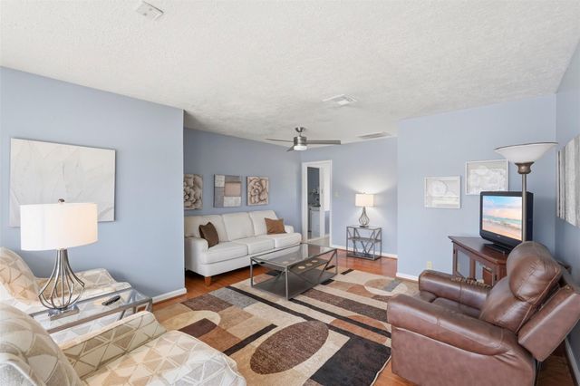 9522 Hammerly Boulevard, Houston, TX 77080