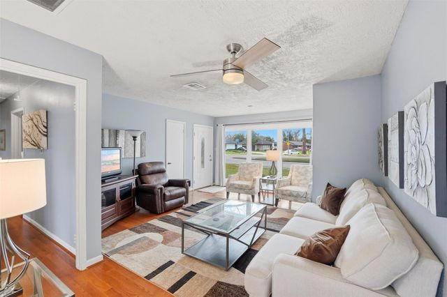 9522 Hammerly Boulevard, Houston, TX 77080