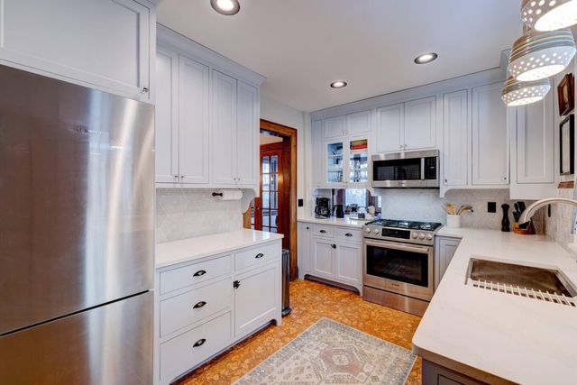 2681 Summit Street, Columbus, OH 43202