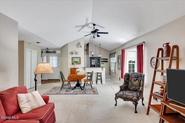 11 Greystone Drive, Voorheesville, NY 12186