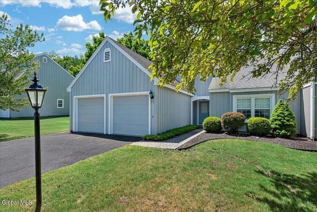 11 Greystone Drive, Voorheesville, NY 12186