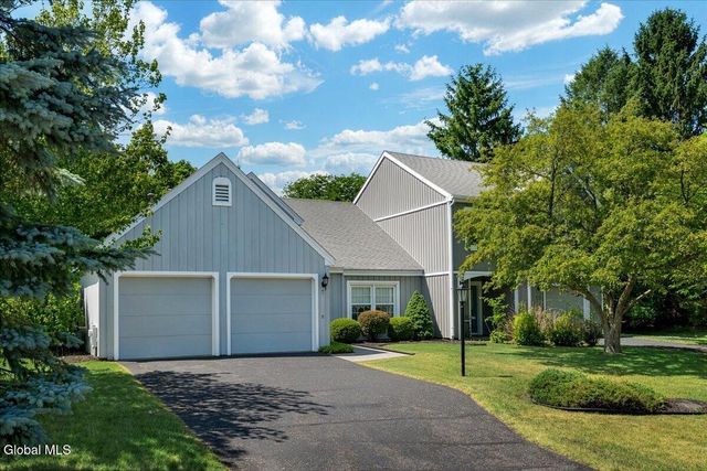 11 Greystone Drive, Voorheesville, NY 12186