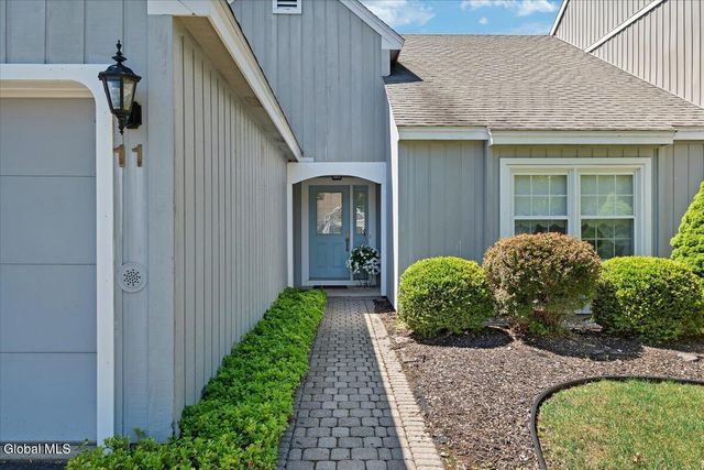 11 Greystone Drive, Voorheesville, NY 12186