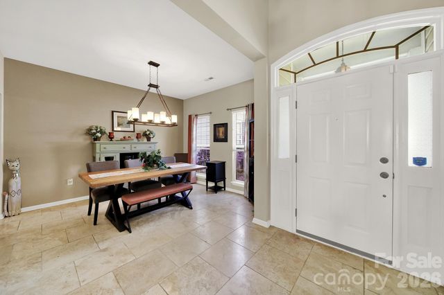 7221 Maitland Lane, Charlotte, NC 28215