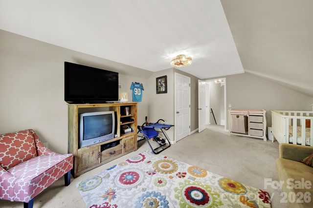 7221 Maitland Lane, Charlotte, NC 28215