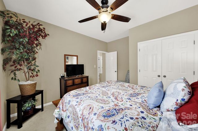 7221 Maitland Lane, Charlotte, NC 28215