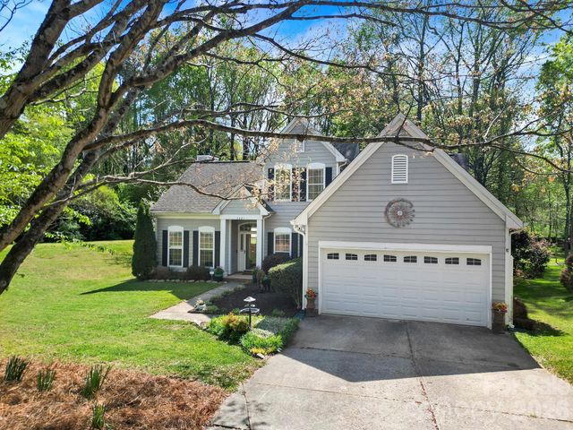 7221 Maitland Lane, Charlotte, NC 28215
