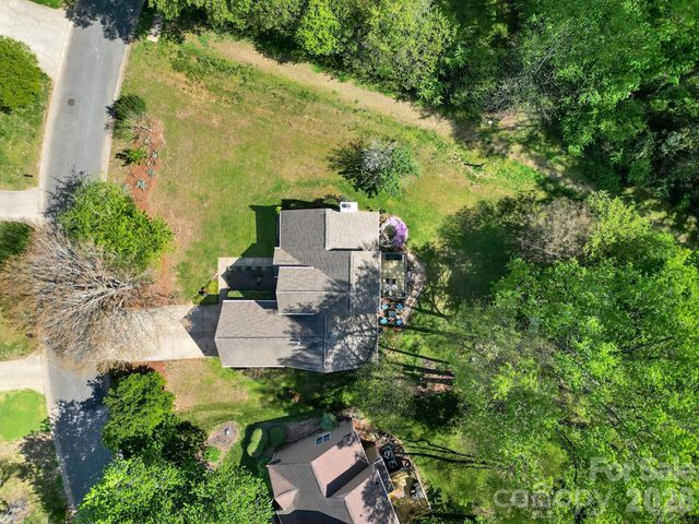 7221 Maitland Lane, Charlotte, NC 28215