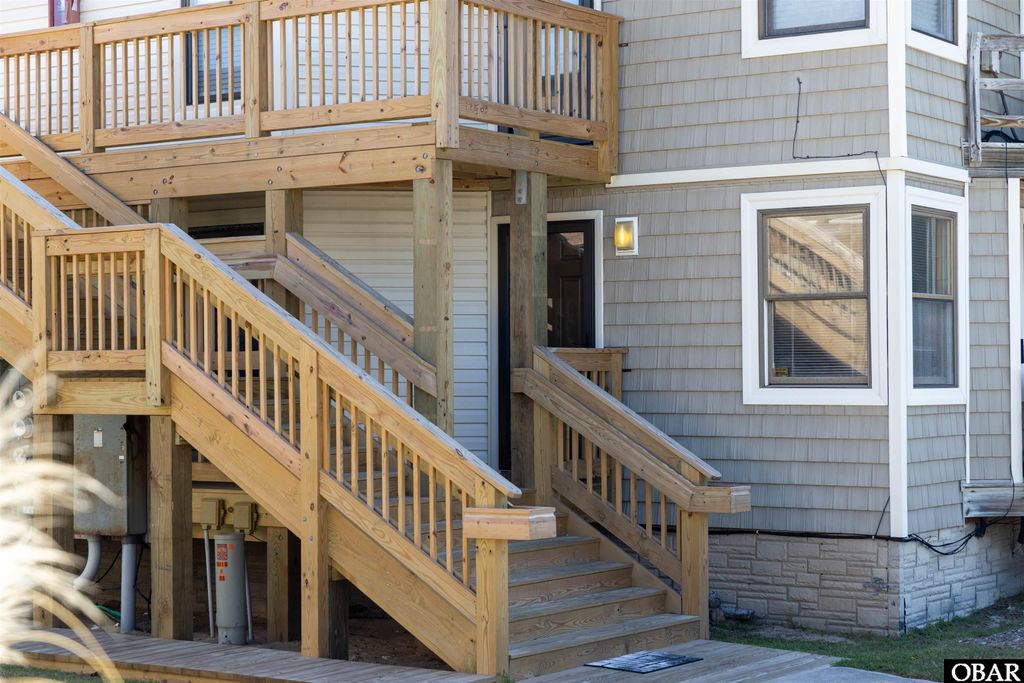 Image 1 of property listing at 2009 Wrightsville Boulevard, Kill Devil Hills, NC 27948