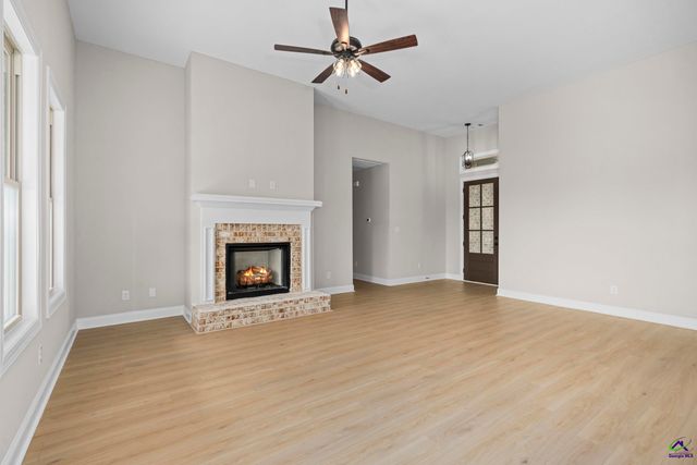 206 Farmland Circle, Perry, GA 31069