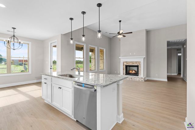 206 Farmland Circle, Perry, GA 31069