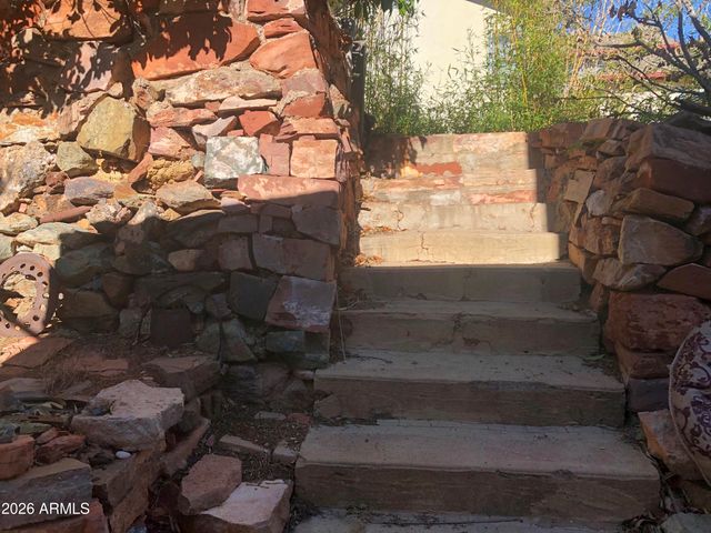 213 S 6TH Street, Jerome, AZ 86331