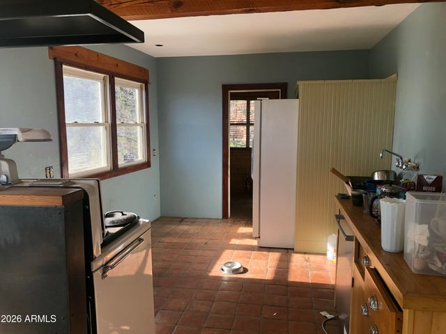 213 S 6TH Street, Jerome, AZ 86331