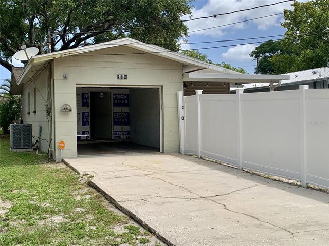 5050 29TH AVENUE N, St Petersburg, FL 33710