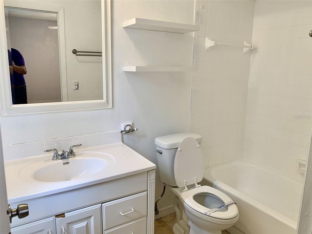 5050 29TH AVENUE N, St Petersburg, FL 33710