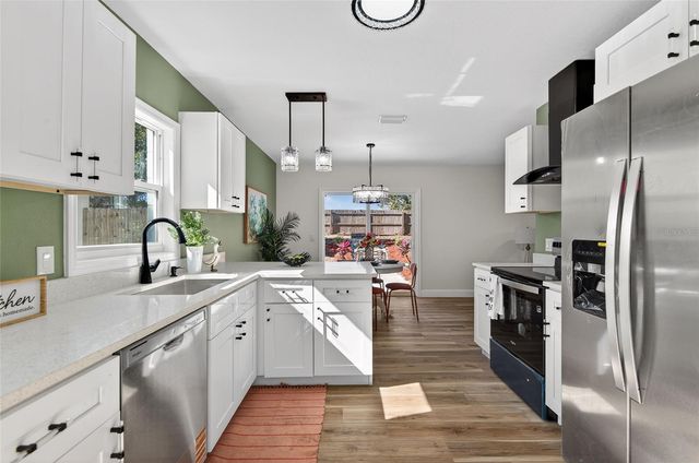 228 REGAL PARK DRIVE, Valrico, FL 33594