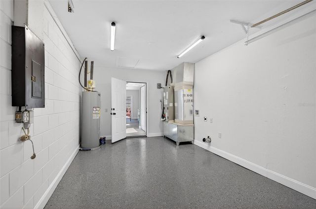 228 REGAL PARK DRIVE, Valrico, FL 33594