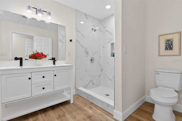 228 REGAL PARK DRIVE, Valrico, FL 33594