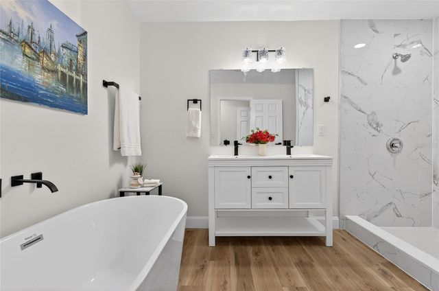 228 REGAL PARK DRIVE, Valrico, FL 33594