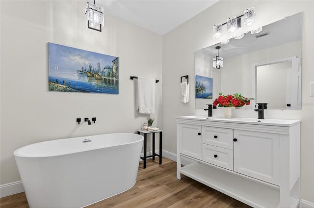 228 REGAL PARK DRIVE, Valrico, FL 33594