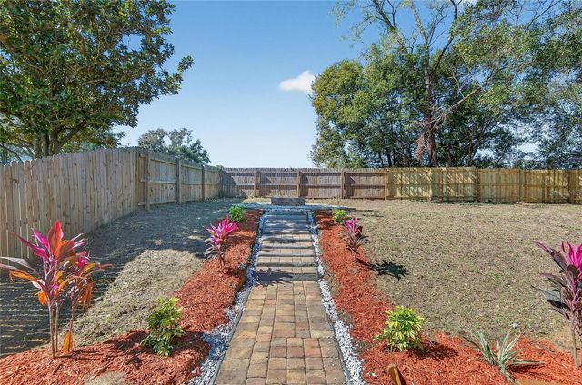 228 REGAL PARK DRIVE, Valrico, FL 33594