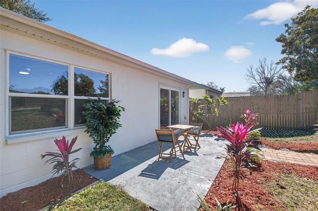 228 REGAL PARK DRIVE, Valrico, FL 33594