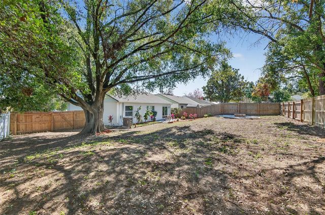 228 REGAL PARK DRIVE, Valrico, FL 33594