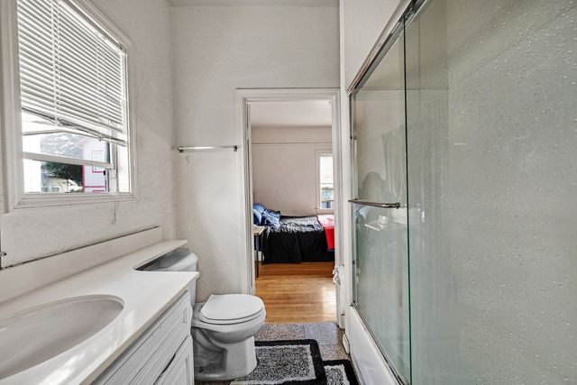 976 Park Street, Alameda, CA 94501